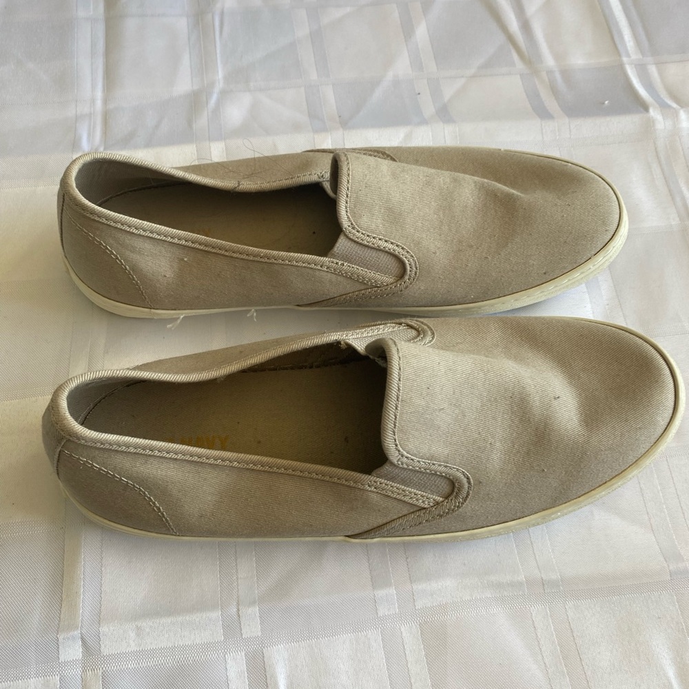 Old Navy Ladies Tan Slip-On Shoes